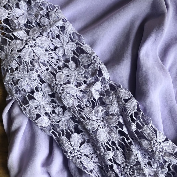 Boutique Floral Romper - Picture 4 of 4